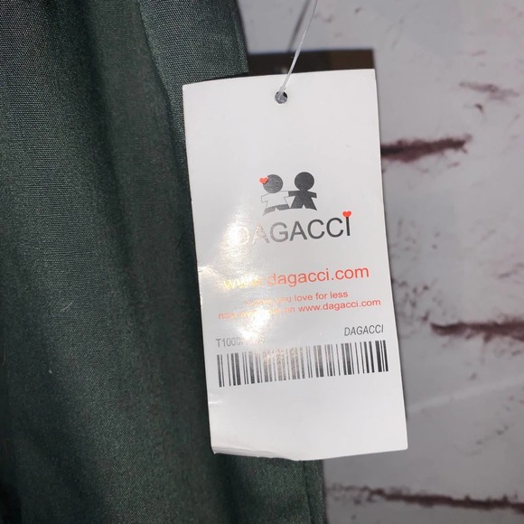 Dagacci women’s scrub tops - set of 2 (size small) - Picture 3 of 11